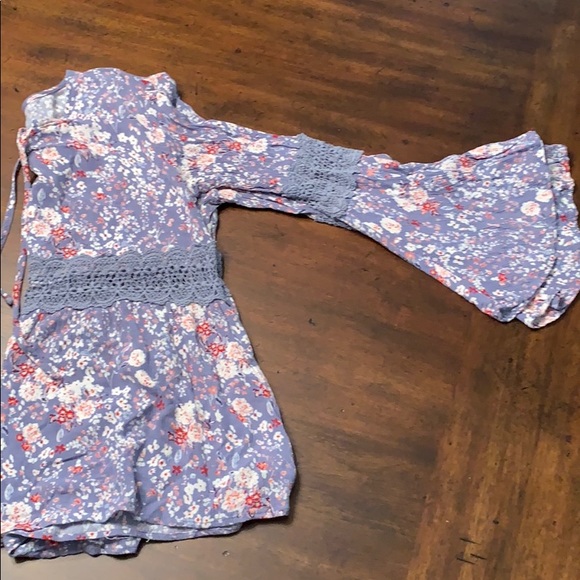 Flare long sleeve top - Picture 3 of 3